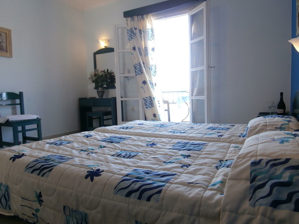 Agnadi Hotel Agia Anna  Exterior photo